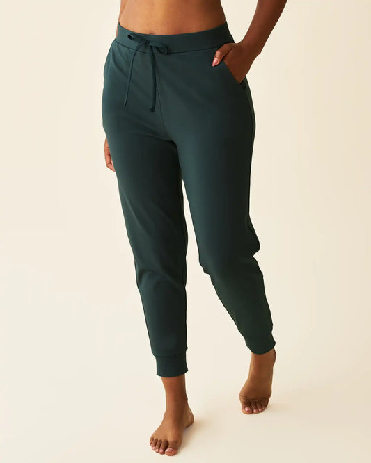 Brushed Bamboo Maternity & Postpartum Jogger | Evergreen