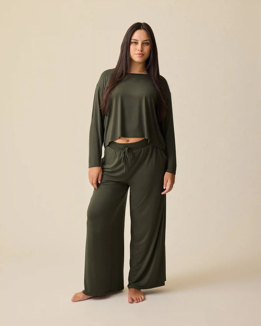 Aria Bamboo Casual Cropped Long Sleeve Top | Thyme