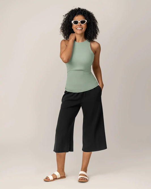 Evie Maternity & Postpartum Pull-On Cropped Pant | Black