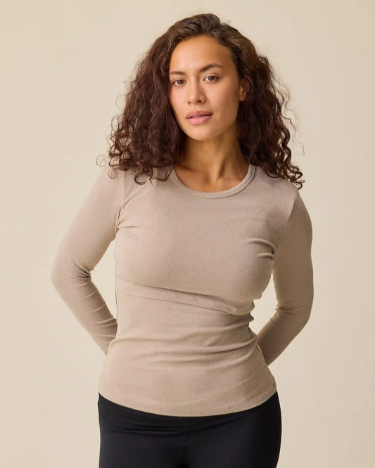 Ribbed Bamboo Long Sleeve Nursing T-shirt | Sandstone