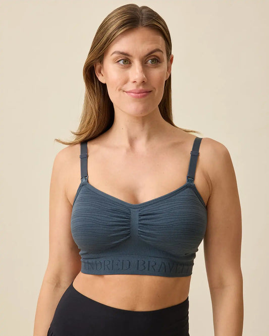 Sublime® Hands-Free Pumping & Nursing Bra | Midnight Blue
